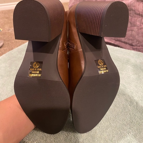 Women’s boots size 10 - Picture 3 of 4